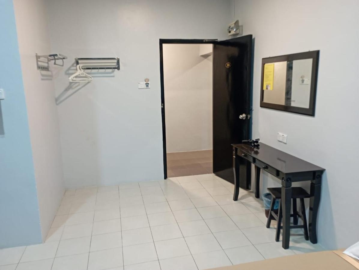 D Layaran Kuantan Lpt Exit 833 Hotel Ngoại thất bức ảnh
