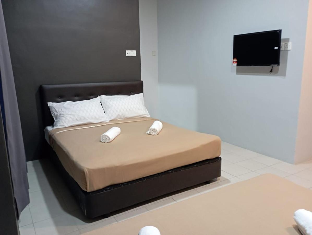 D Layaran Kuantan Lpt Exit 833 Hotel Ngoại thất bức ảnh