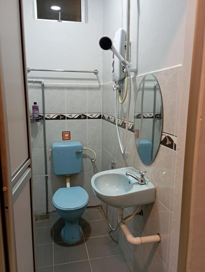 D Layaran Kuantan Lpt Exit 833 Hotel Ngoại thất bức ảnh